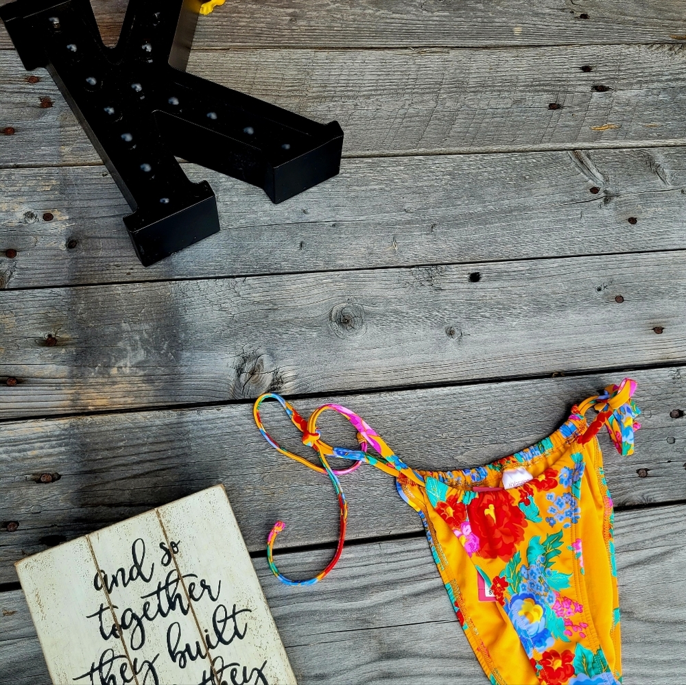Xhilaration Swim Bottoms - Picture 4 of 5